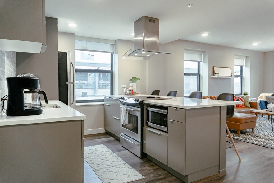 More Photos Of 201 Michigan St NW, Grand Rapids Apartments For Lease