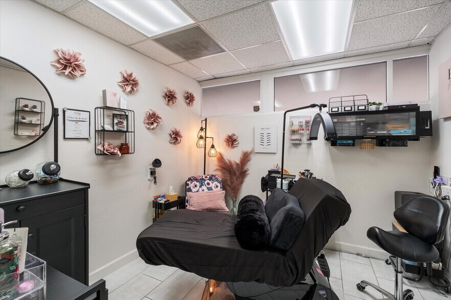 More Photos Of 2830 E Brown Rd, Mesa Medical For Sale