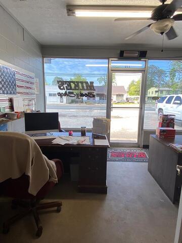 More Photos Of 770 Ossie Davis Pky, Waycross Auto Repair For Sale