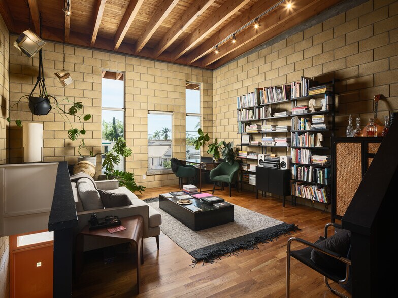 More Photos Of 2202 30th St, San Diego Apartments For Sale