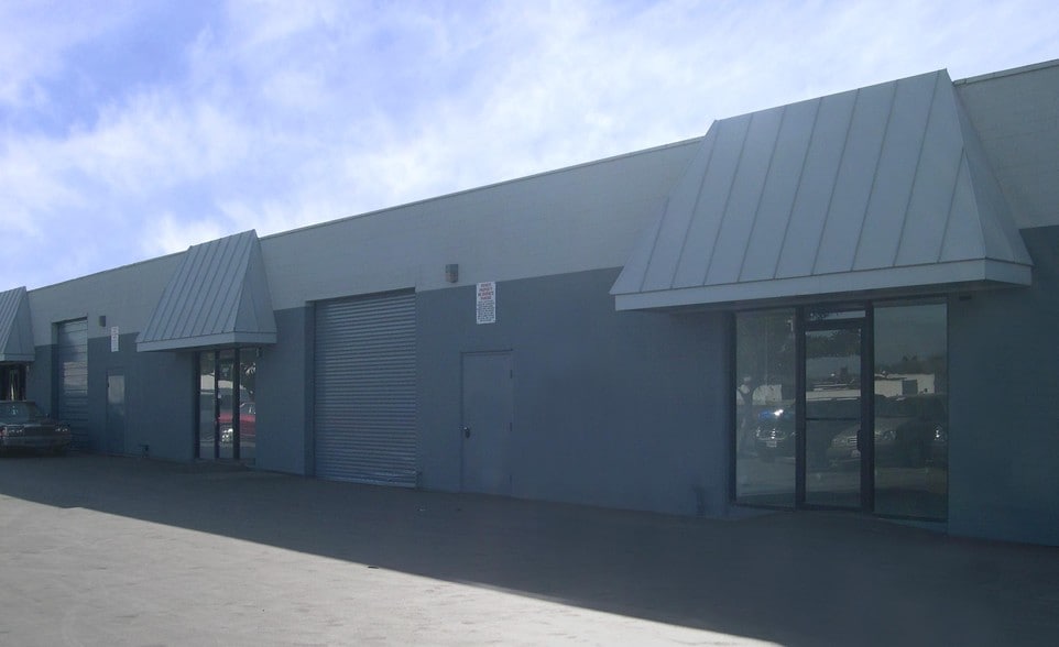 More Photos Of 500 S Raymond Ave, Fullerton Warehouse For Lease