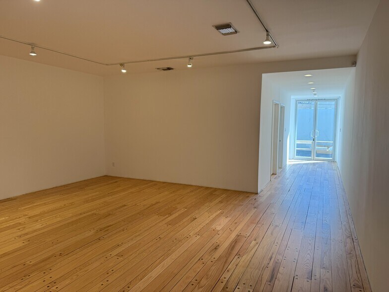 More Photos Of 114-116 S La Brea Ave, Los Angeles Storefront Retail Office For Lease