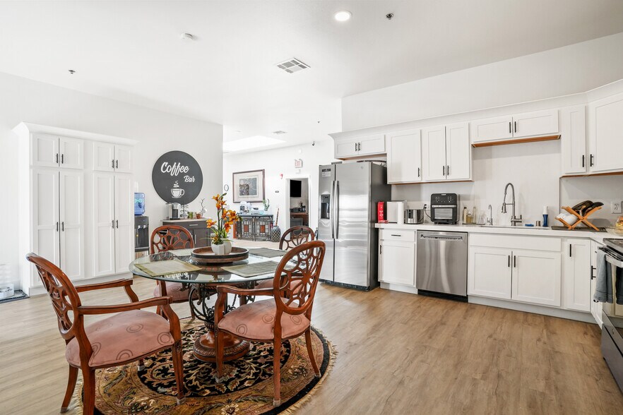 More Photos Of 525 13th St. South, Las Vegas Office Residential For Sale