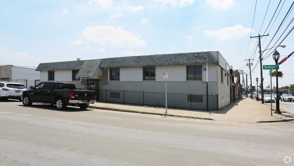 More Photos Of 1919 Deer Park Ave, Deer Park Office For Sale