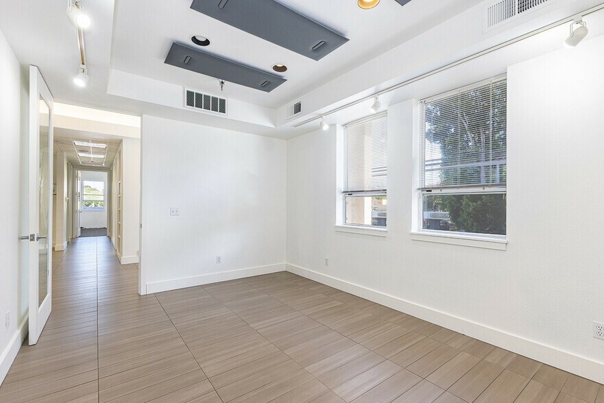 More Photos Of 7300 Healdsburg Ave, Sebastopol Office For Lease