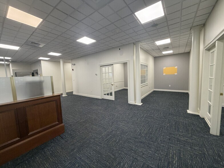 More Photos Of 445 W Main St, Branford Office For Lease