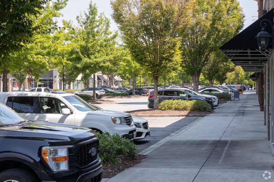 More Photos Of 1300 Peachtree Industrial Blvd, Suwanee Unknown For Lease