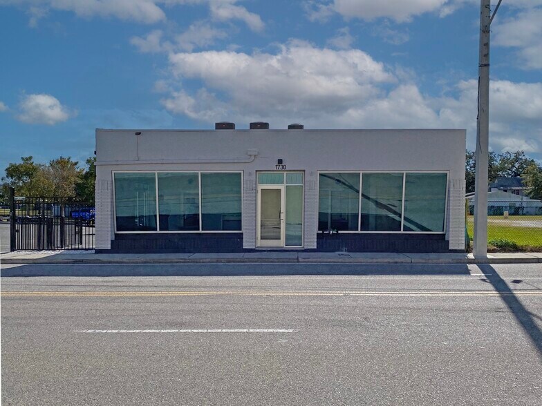 More Photos Of 1730 E Duval St, Jacksonville Showroom For Lease