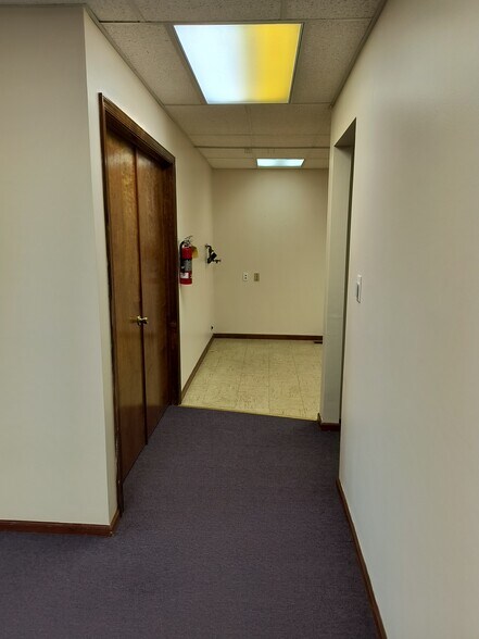 More Photos Of 67-74 Brunswick Woods Dr, East Brunswick Medical For Lease