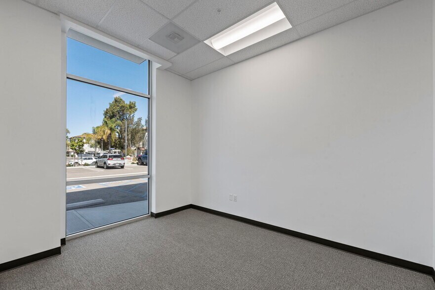 More Photos Of 1400 Graves Ave, Oxnard Distribution For Lease