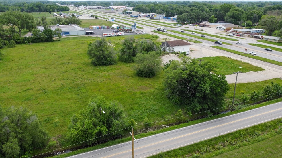 More Photos Of 110 NE Us-24 Hwy, Topeka Land For Sale