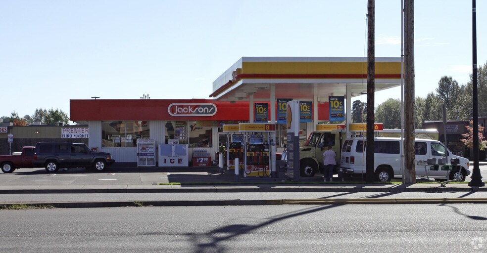 More Photos Of 713-813 W Main St, Battle Ground Unknown For Lease