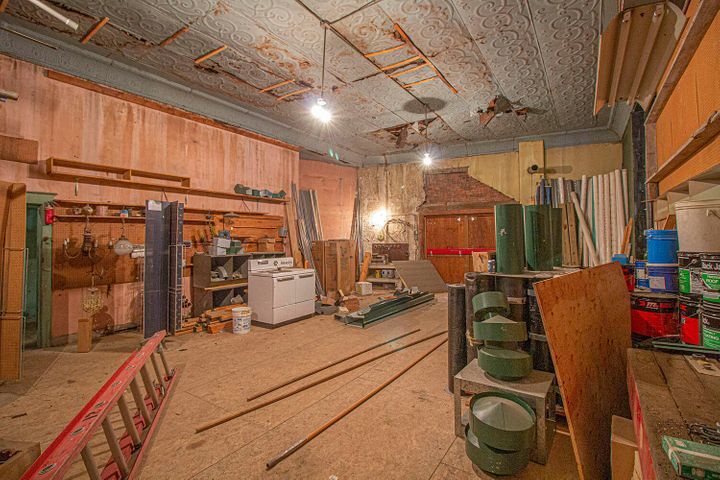 More Photos Of 155 W Main St, Aguilar Storefront Retail Office For Sale