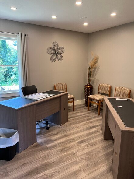 More Photos Of 1731 E Bristol St, Elkhart Medical For Sale