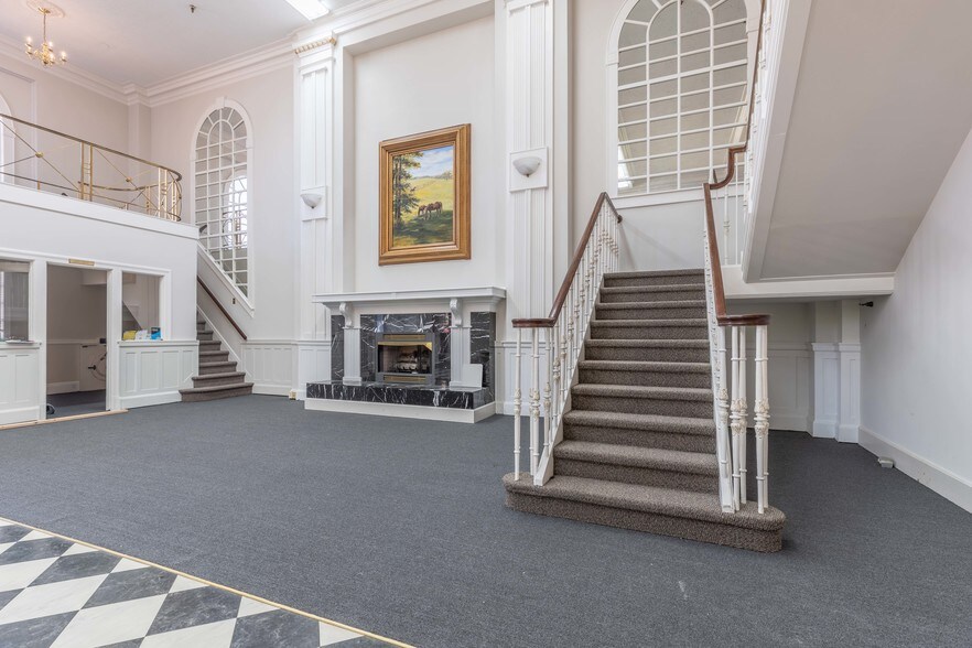 More Photos Of 300 Frederica St, Owensboro Office For Lease