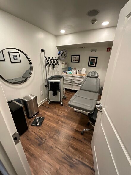 More Photos Of 263 Grand St, Jersey City Apartments For Lease