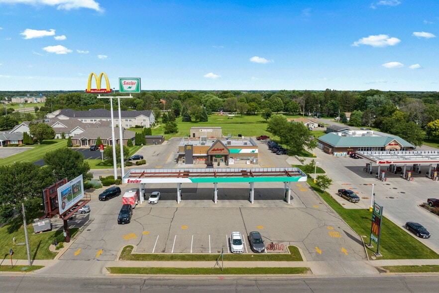 More Photos Of 1400 14th St NW, Austin Service Station For Sale