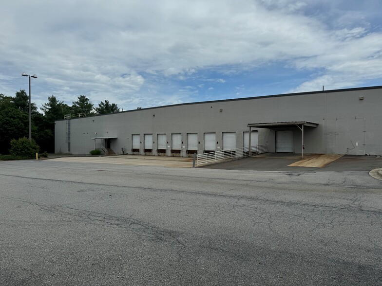 Primary Photo Of 4501 Auth Pl, Marlow Heights Warehouse For Lease