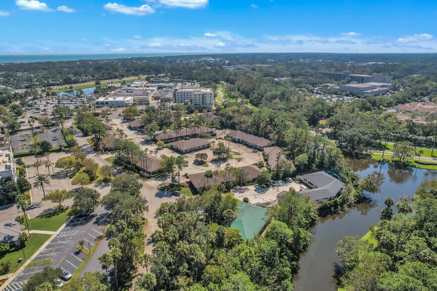 More Photos Of 13000 Sawgrass Village Cir, Ponte Vedra Beach Unknown For Lease