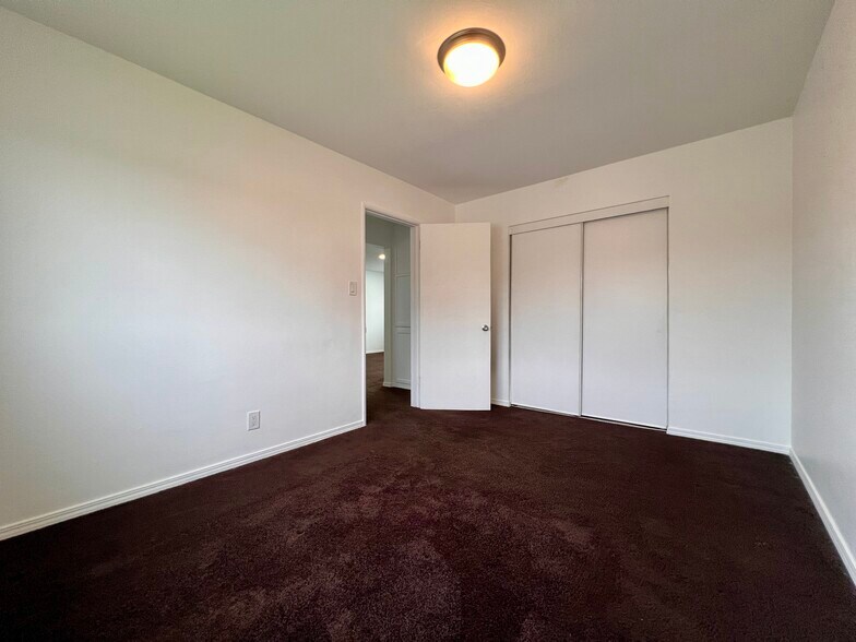 More Photos Of 4118 Redondo Beach Blvd, Torrance Apartments For Sale