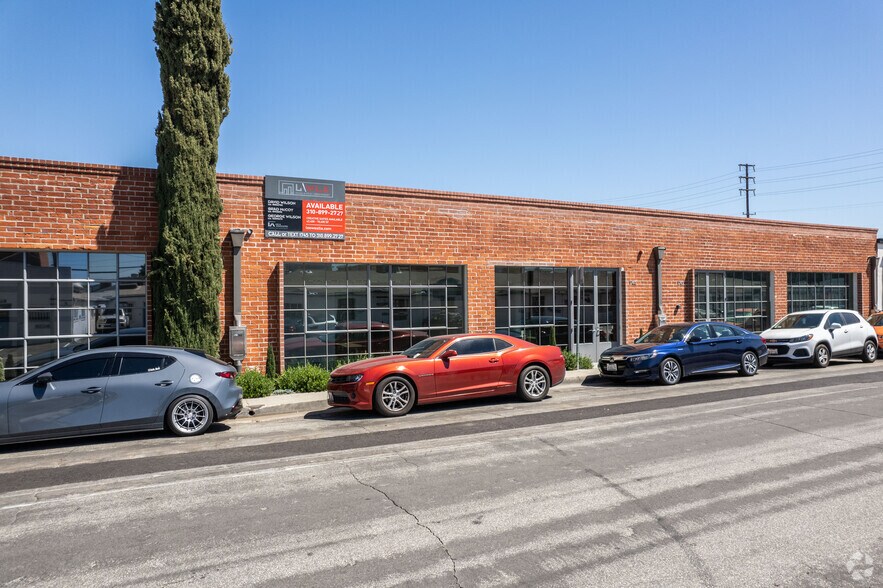 More Photos Of 1745 Berkeley St, Santa Monica Light Manufacturing For Lease