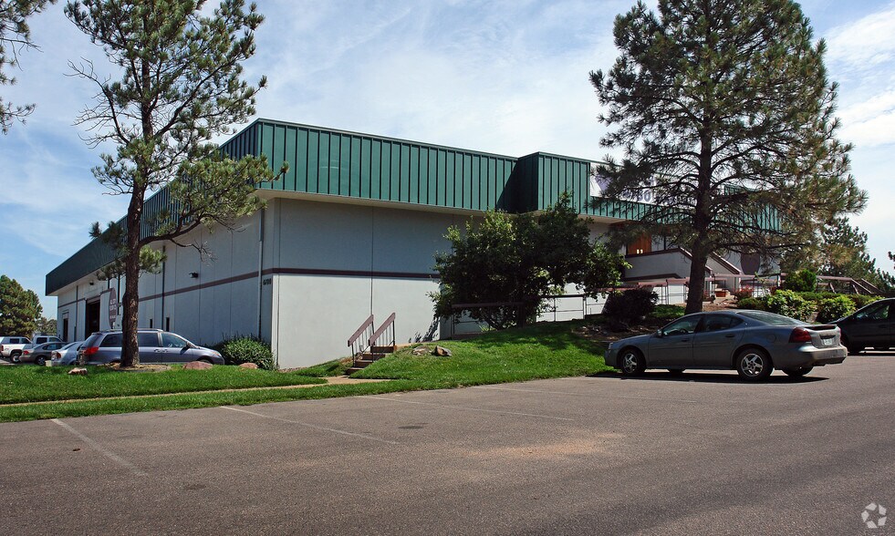 More Photos Of 4780 Oakland St, Denver Warehouse For Lease