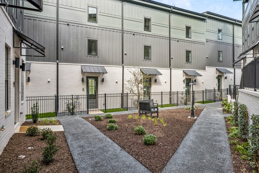 More Photos Of , Atlanta Multifamily For Sale