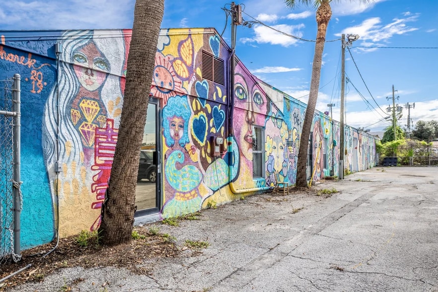 More Photos Of 400 23rd St S, Saint Petersburg Storefront Retail Office For Lease