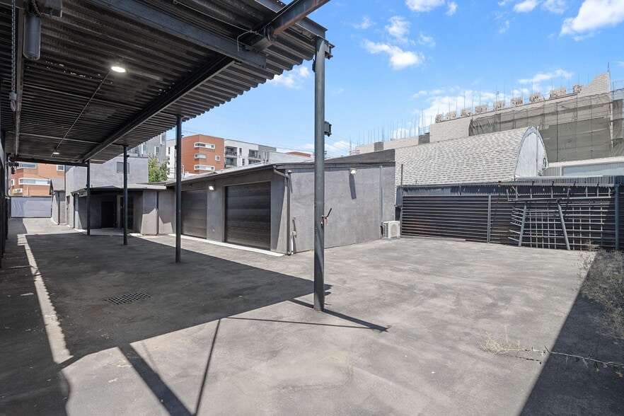 More Photos Of 5244 Vineland Ave, North Hollywood Flex For Sale