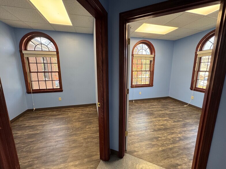 More Photos Of 514 Pellis Rd, Greensburg Medical For Lease