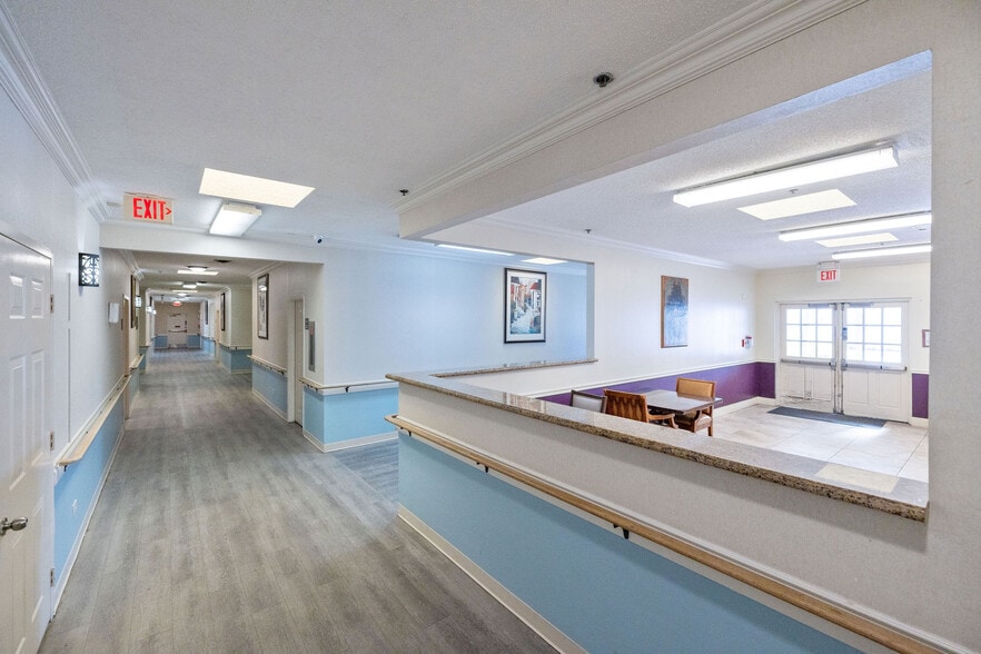 More Photos Of 151 SW 1st St, Dania Beach Assisted Living For Lease