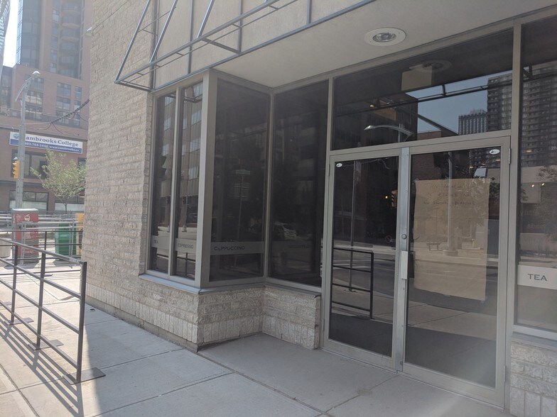 More Photos Of 683 10th St SW, Calgary Apartments For Sale