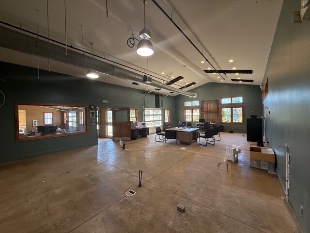 More Photos Of 135 S Eagle St, Geneva Winery Vineyard For Sale