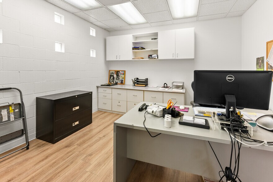 More Photos Of 3268 Motor Ave, Los Angeles Storefront Retail Office For Sale