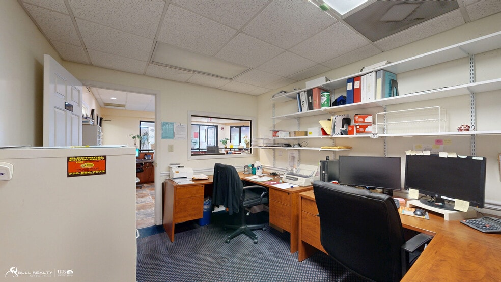 More Photos Of 1686 Roswell Rd, Marietta Office Residential For Sale