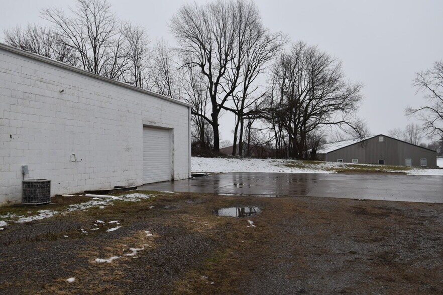 More Photos Of 660 David Ave, Danville Warehouse For Sale