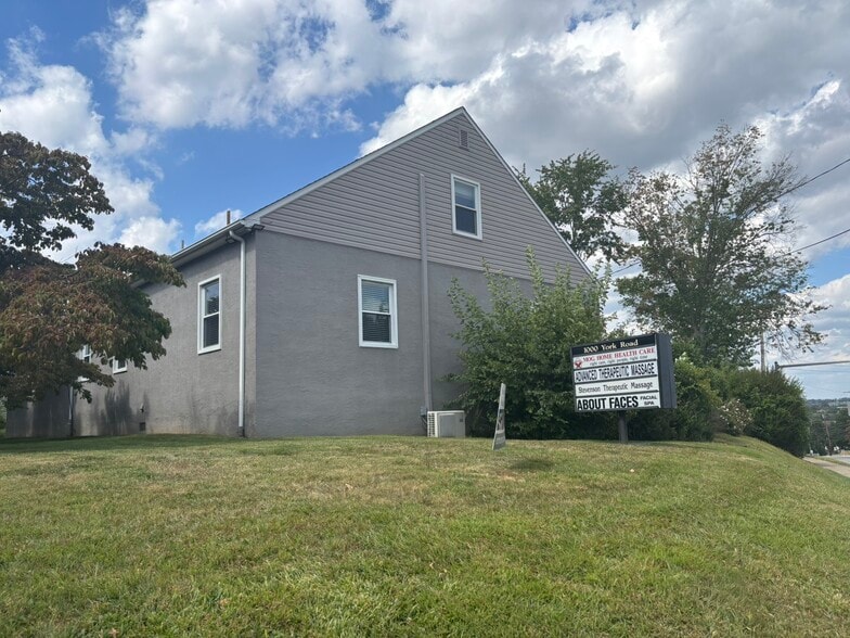 More Photos Of 1000 N York Rd, Willow Grove Office Residential For Lease