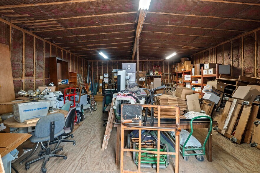 More Photos Of 2117 E Cesar Chavez St, Austin Office Residential For Sale