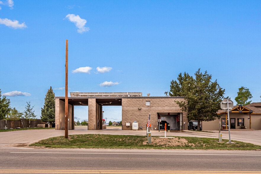 More Photos Of 104 Main St, Silver Cliff Carwash For Sale
