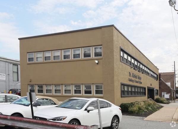 More Photos Of 100 Veterans Blvd, Massapequa Office For Lease