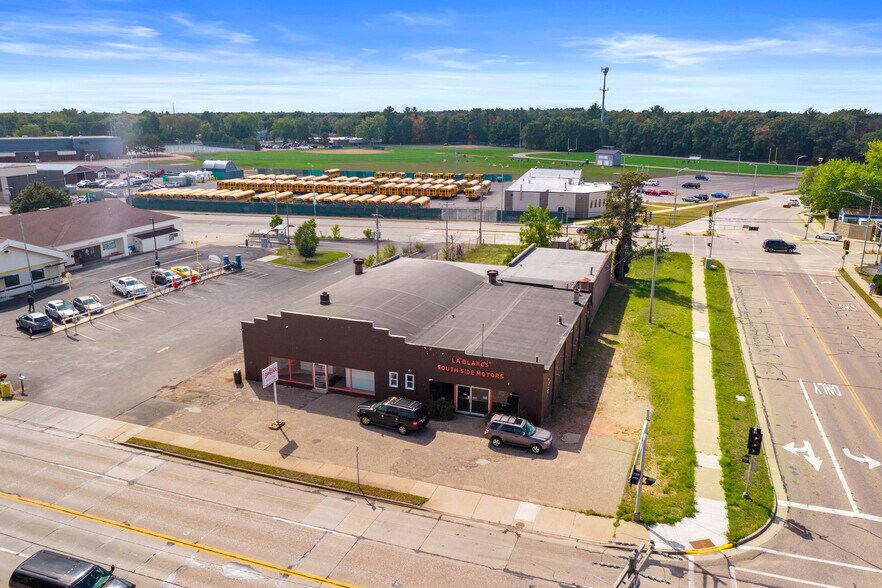 More Photos Of 3308-3310 Church St, Stevens Point Flex For Lease
