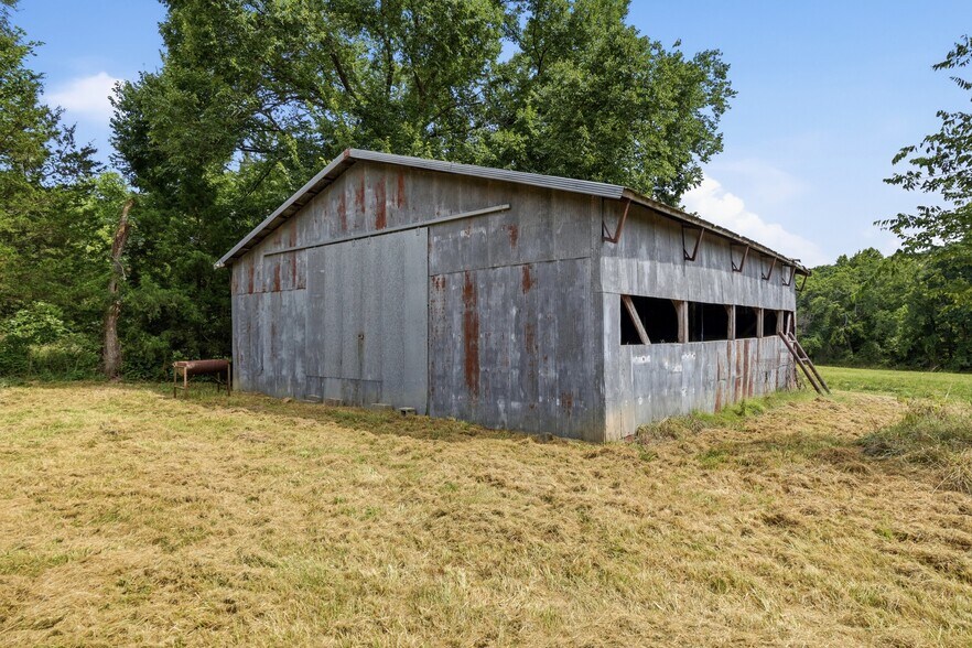 More Photos Of 11373 Colcleasure Rd, Fayetteville Land For Sale