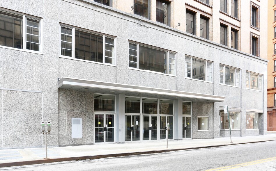 More Photos Of 608 Madison Ave, Toledo Loft Creative Space For Lease