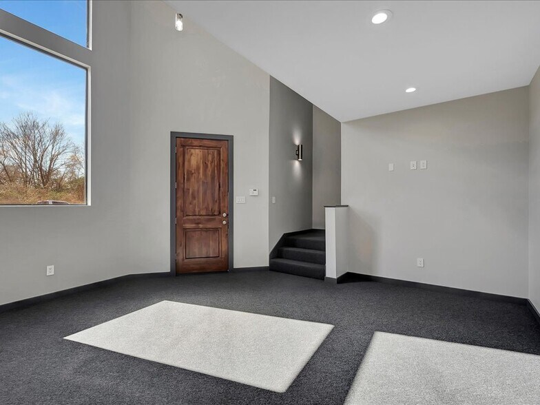 More Photos Of 9778 N US Highway 59, Nacogdoches Research And Development For Sale