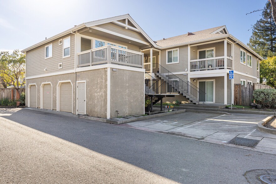 More Photos Of 2131 Naomi Pl, Santa Rosa Apartments For Sale