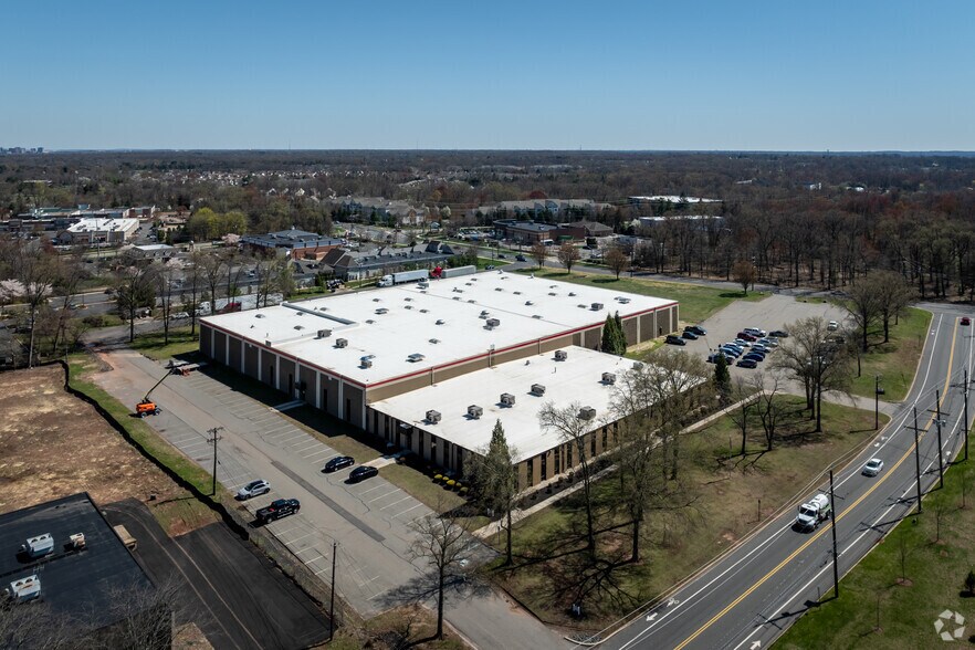 More Photos Of 245 Belmont Dr, Somerset Warehouse For Lease