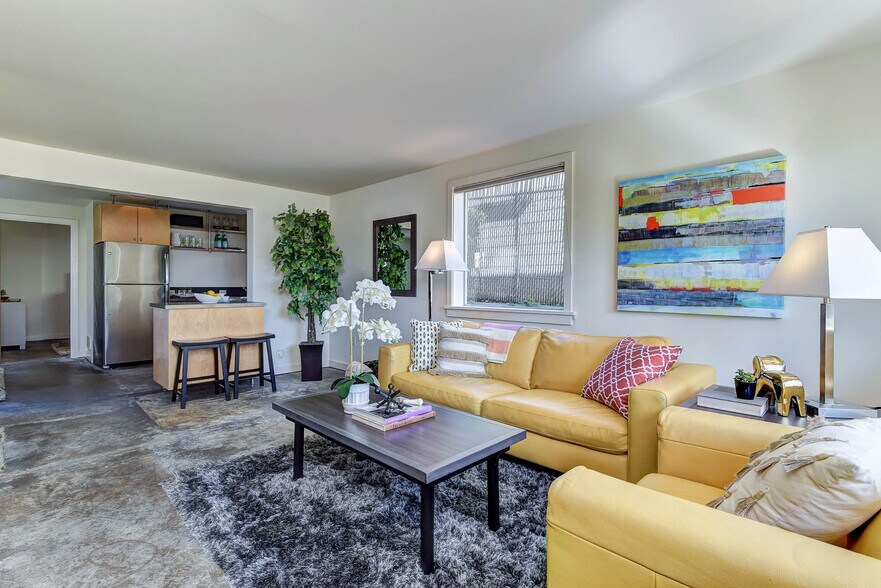 More Photos Of 1822 S King St, Seattle Apartments For Sale