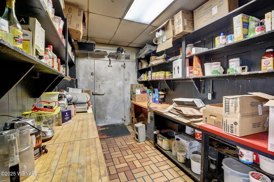 More Photos Of 505 Washington Blvd, Williamsport Restaurant For Sale