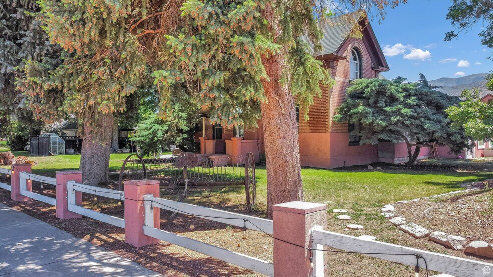 More Photos Of 310 N Main St, Monroe Hotel For Sale