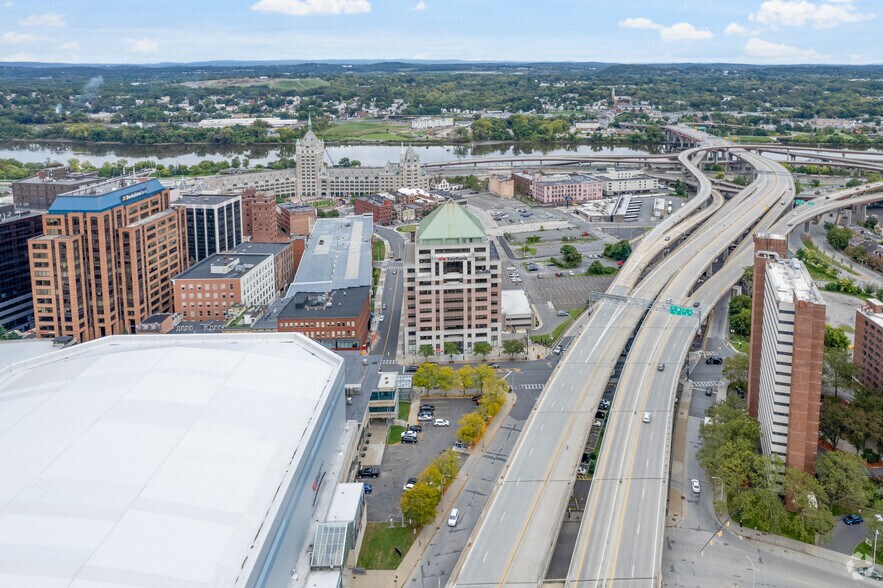 More Photos Of 66 S Pearl St, Albany Office For Lease